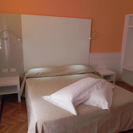 Via Mazzini Bed & Breakfast 3*