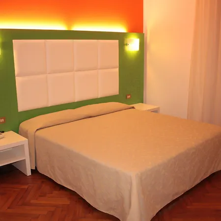 Via Mazzini Готель типу 