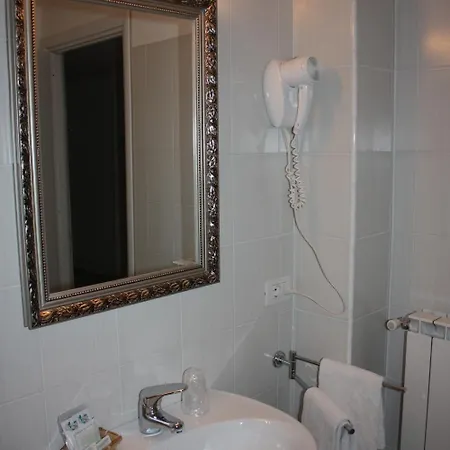 Via Mazzini Bed and Breakfast 4*