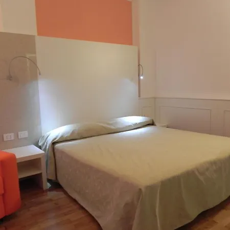 马泽尼大街住宅酒店 3* 斯特雷萨